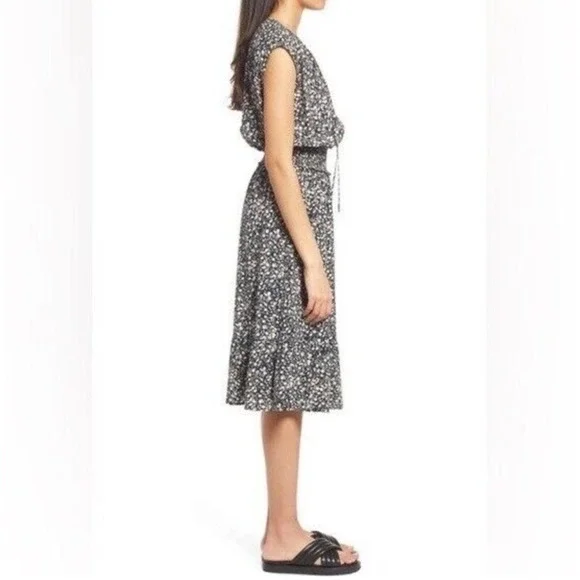 Rails Ashlyn Smocked Waist Ditsy Floral Midi Dress M Ivy Black/White Floral NEW - Picture 3 of 11